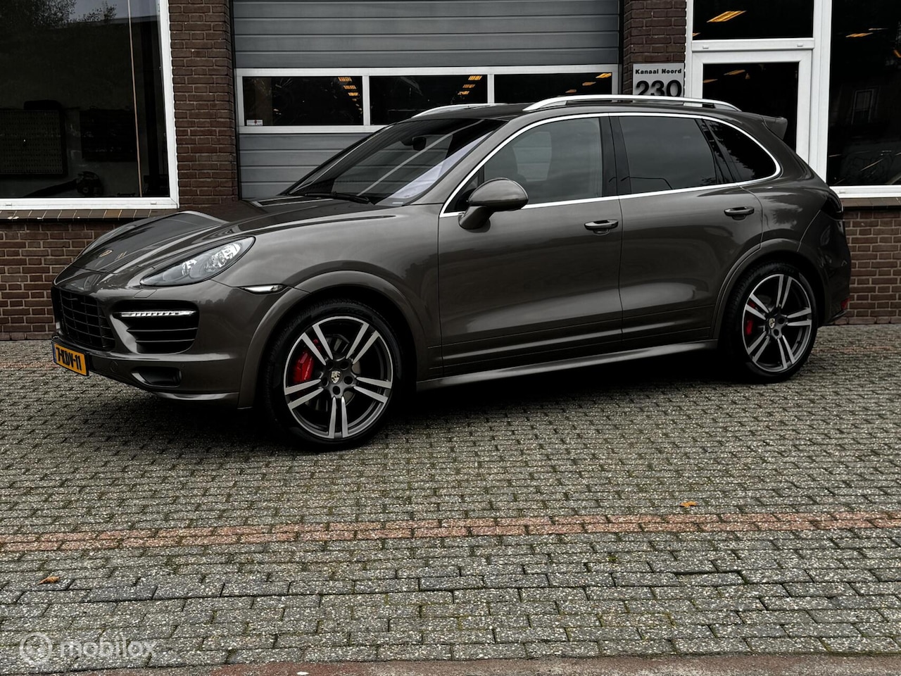 Porsche Cayenne - 4.8 GTS AUT LEDER/BUR.M/PANO/CAMERA/ECC - AutoWereld.nl
