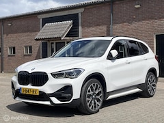 BMW X1 - sDrive20i High Executive Edition Head-Up Dak Camera