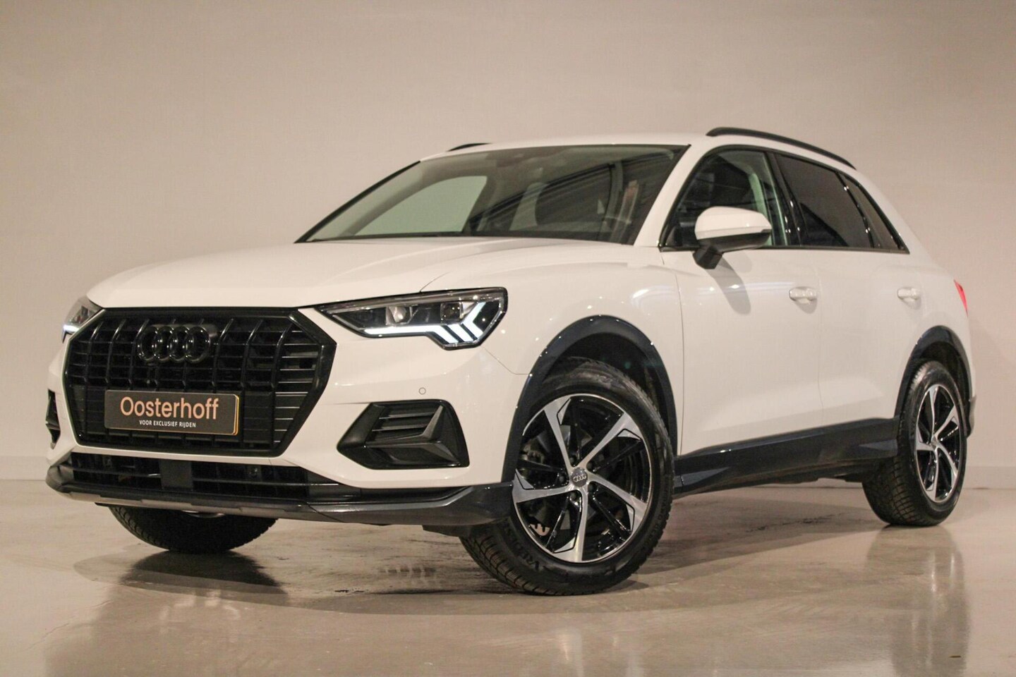 Audi Q3 - 35 TFSI Advanced Pro Line TREKH | LED - AutoWereld.nl