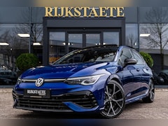 Volkswagen Golf - 2.0 TSI R 4Motion|PANO|AKRAPOVIC|HEAD-UP|H&K