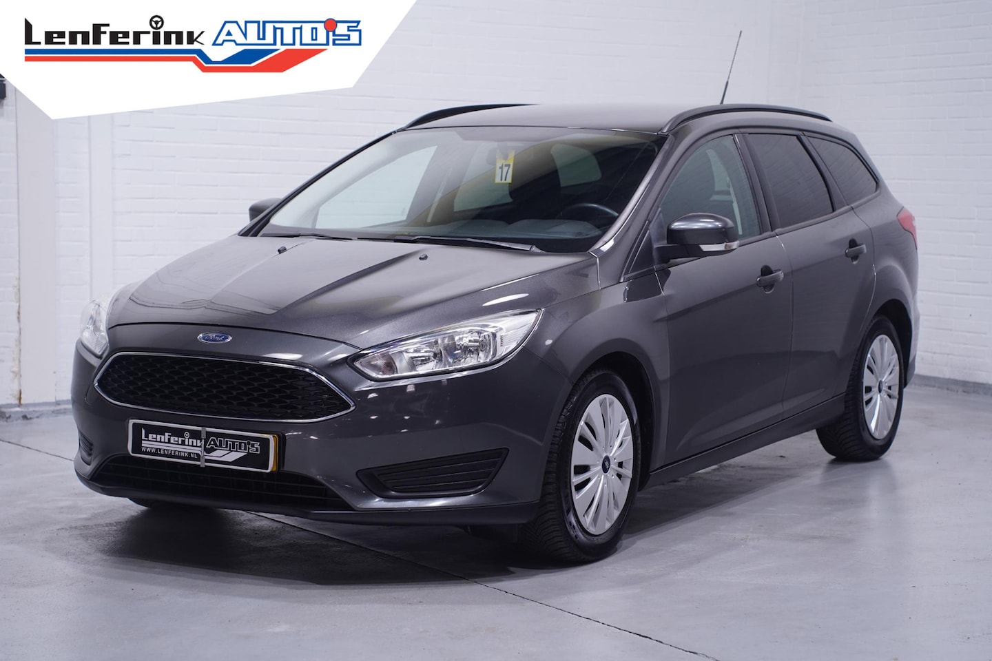 Ford Focus Wagon - 1.0 Trend Airco Stoel- en stuurverwarming PDC APK tot 10/2026 - AutoWereld.nl