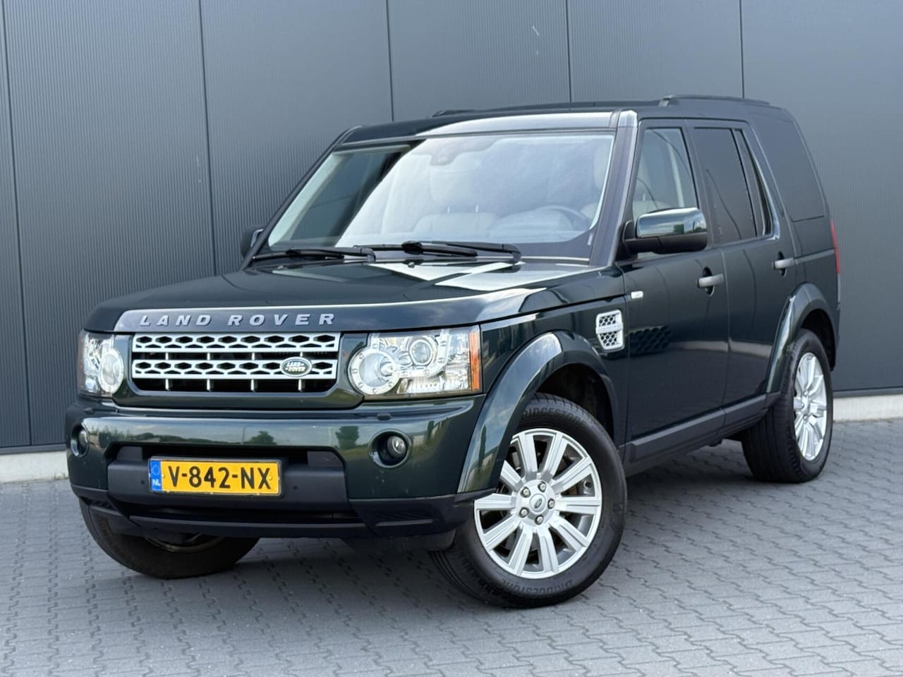 Land Rover Discovery - 3.0 TDV6 HSE Grijs Kenteken - Leder - Harman/Kardon - AutoWereld.nl