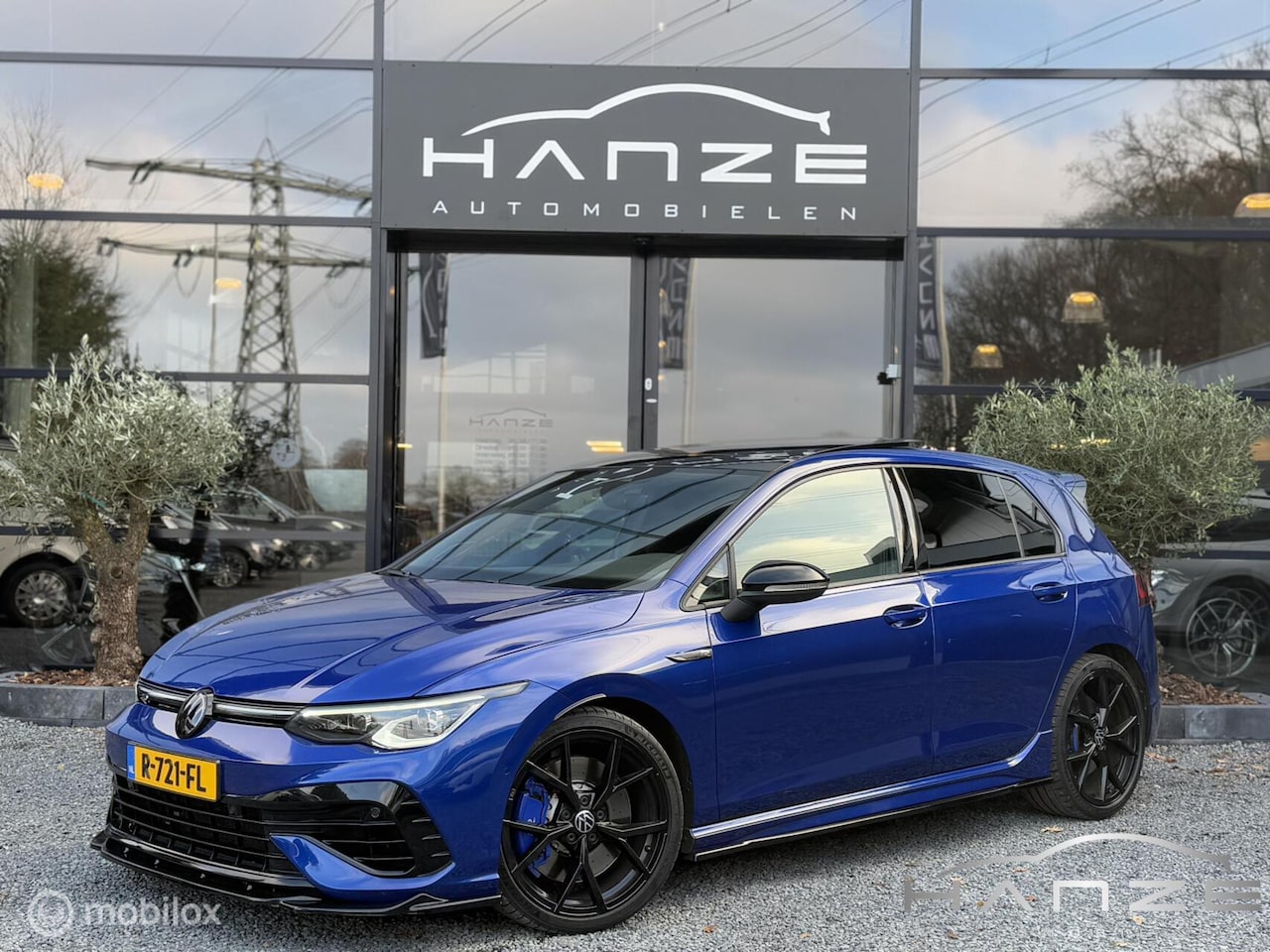 Volkswagen Golf - 2.0 TSI R 4Motion|Akra|Pano|Bodykit|IQ|Sfeer - AutoWereld.nl
