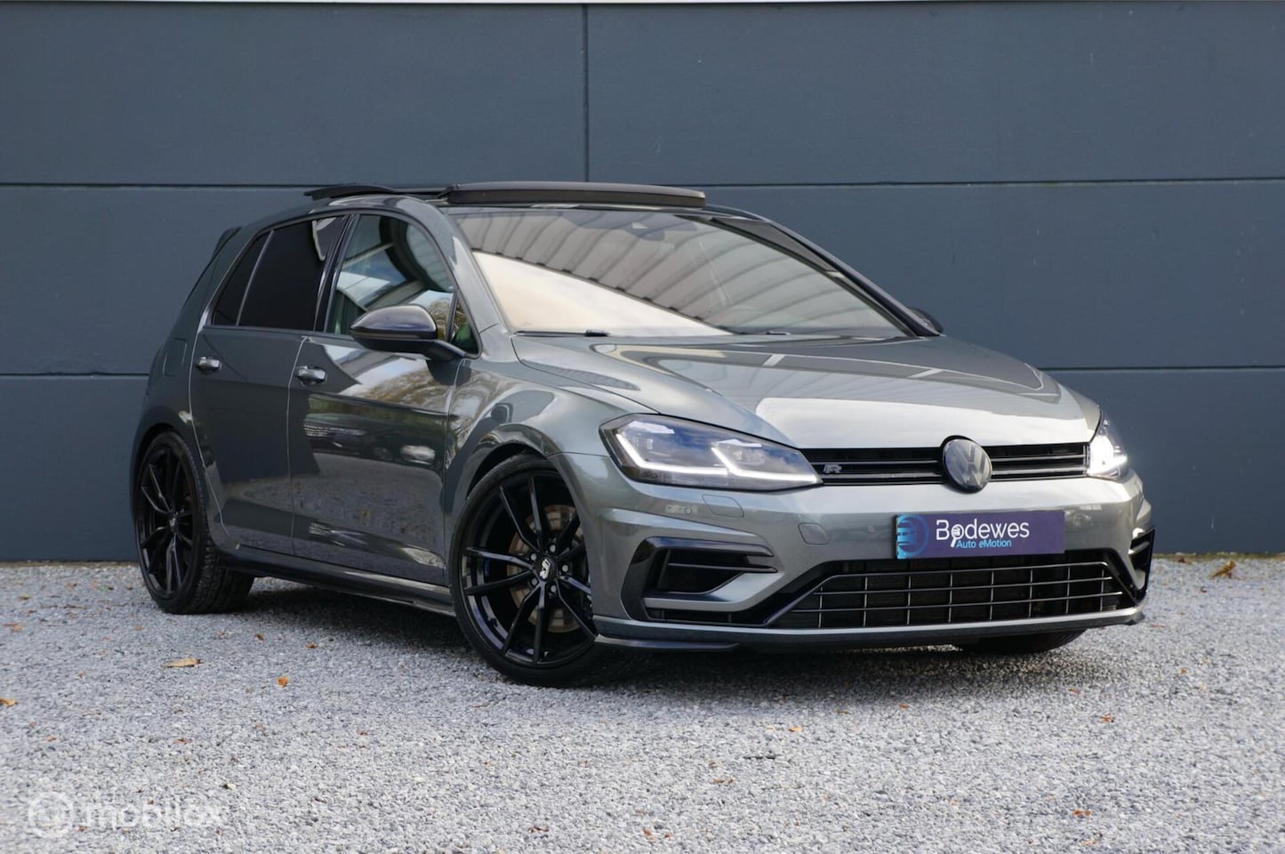 Volkswagen Golf - 2.0 TSI 4Motion R DSG Pano DynAudio 388pk ! - AutoWereld.nl