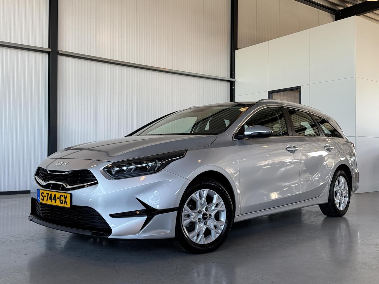 Kia Cee'd Sportswagon - Ceed 1.0 T-GDi DynamicLine|Navi|CarPlay|Camera| - AutoWereld.nl