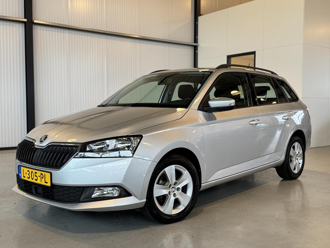 Skoda Fabia Combi - 1.0 TSI Business Edition 1.0 TSI 70kW Business Edition - AutoWereld.nl