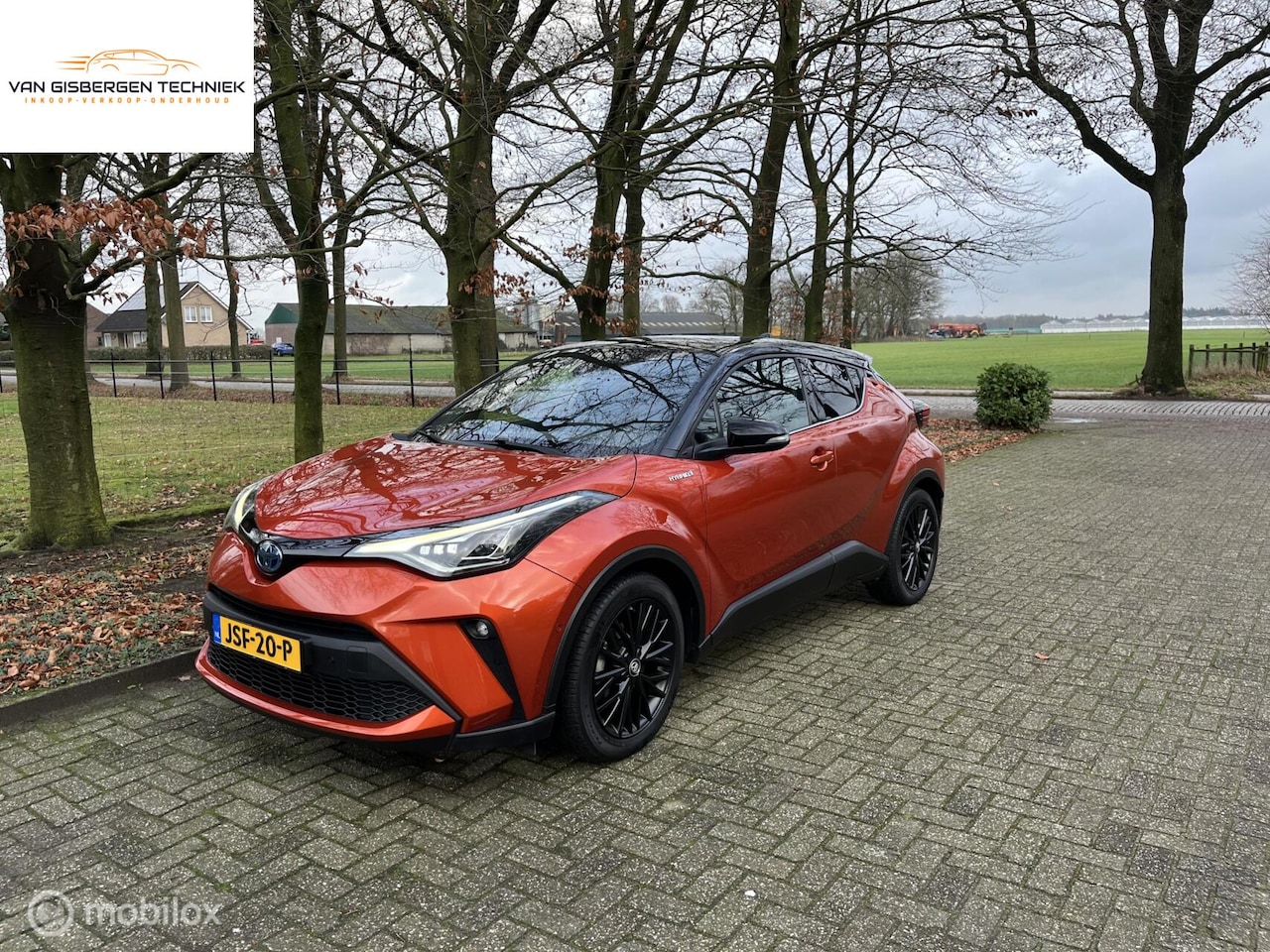 Toyota C-HR - 2.0 Hybrid Bi-Tone 153pk carplay All in rijklaar - AutoWereld.nl