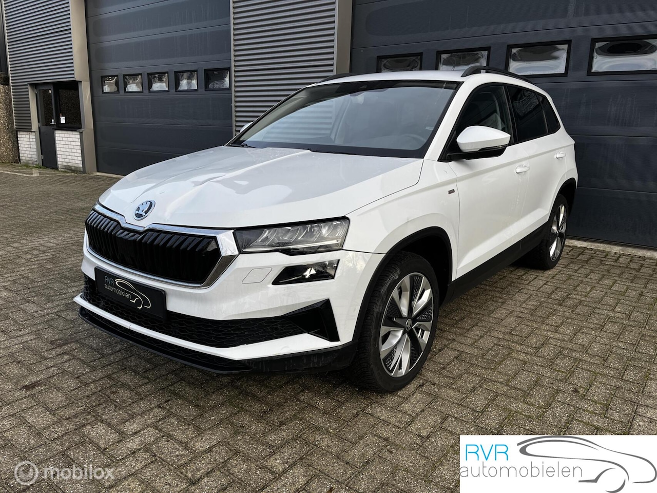 Skoda Karoq - 1.5 TSI ACT Sportline AUTOMAAT/DIG COCKPIT - AutoWereld.nl