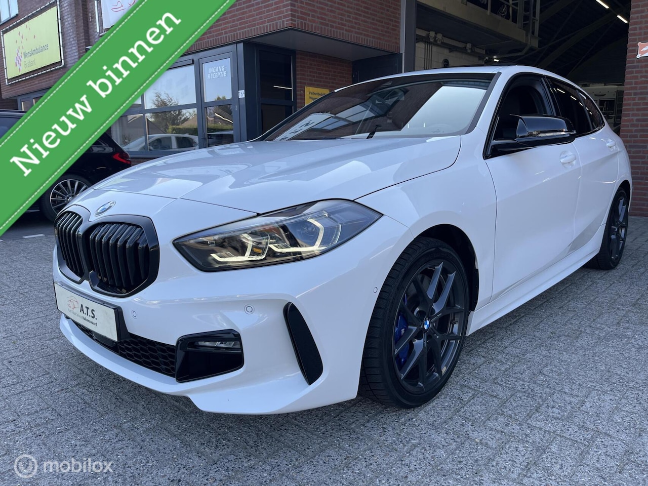 BMW 1-serie - 118i EDE M Sport Edition LED*PANO*CAMERA*CARPLAY* - AutoWereld.nl