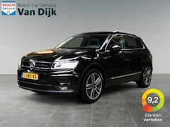 Volkswagen Tiguan - 1.5 TSI ACT Highline Trekhaak / Camera