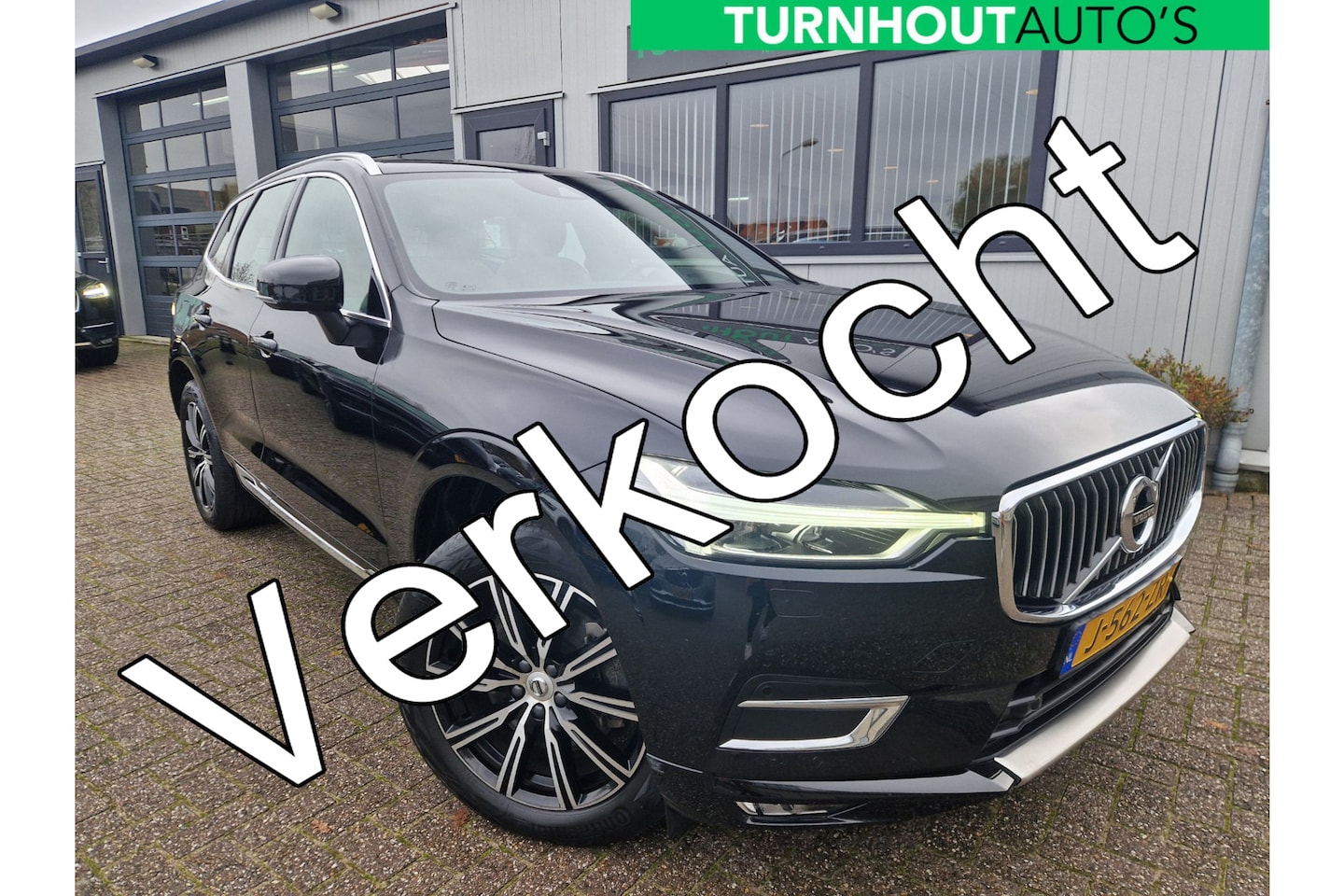 Volvo XC60 - 2.0 B5 Inscription Massage | Panoramadak | Camera - AutoWereld.nl
