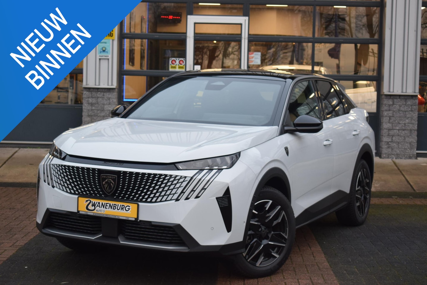 Peugeot 3008 - 1.2 Hybrid 136 GT Airco Navi Luxe Leder Camera Km 14.500 !! - AutoWereld.nl