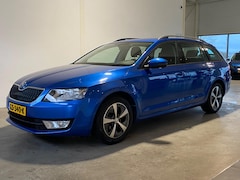 Skoda Octavia Combi - 1.6 TDI 81kw Euro 6 Navi Trekhaak NAP