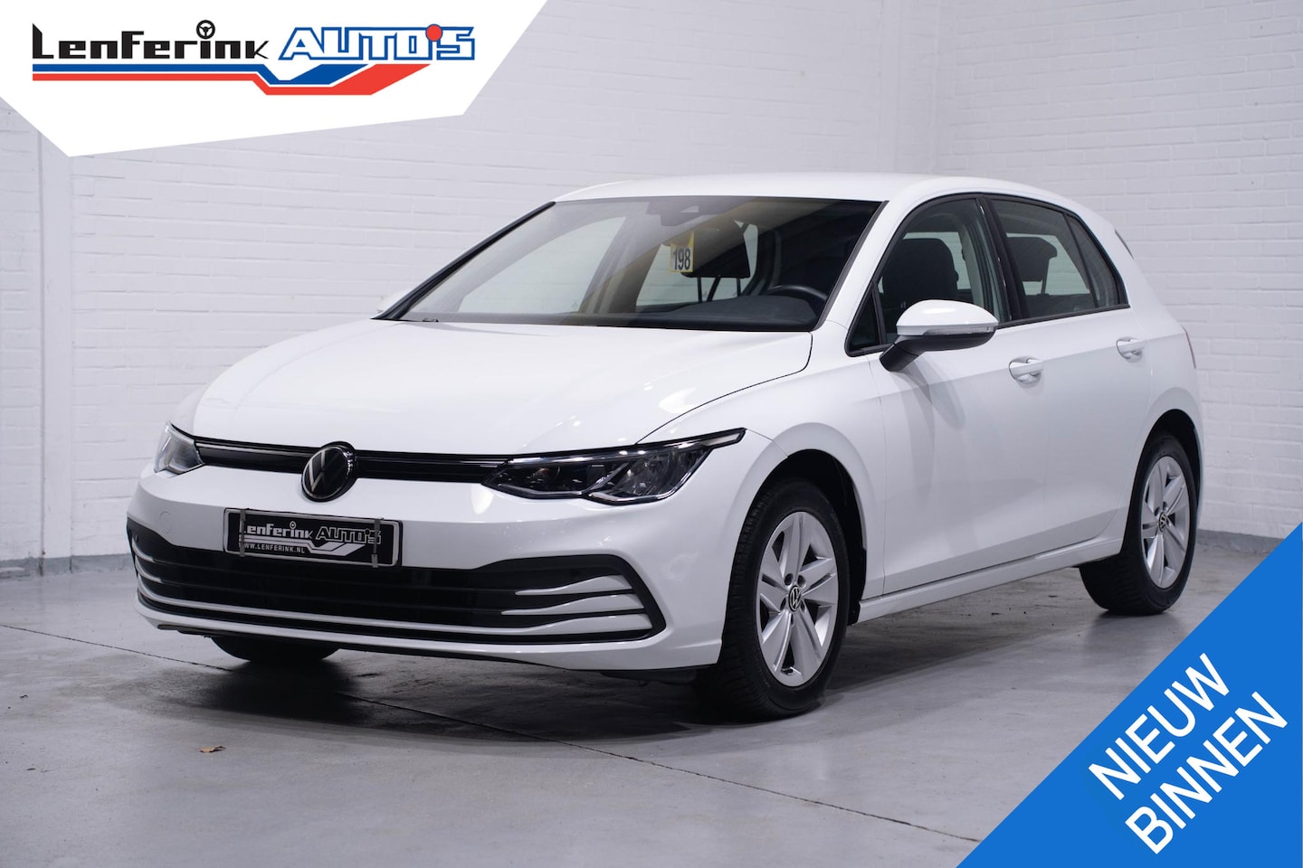 Volkswagen Golf - 1.0 eTSI Life Navi Camera PDC v+a Apple Carplay NAP Rijklaar incl. 12 maanden garantie - AutoWereld.nl