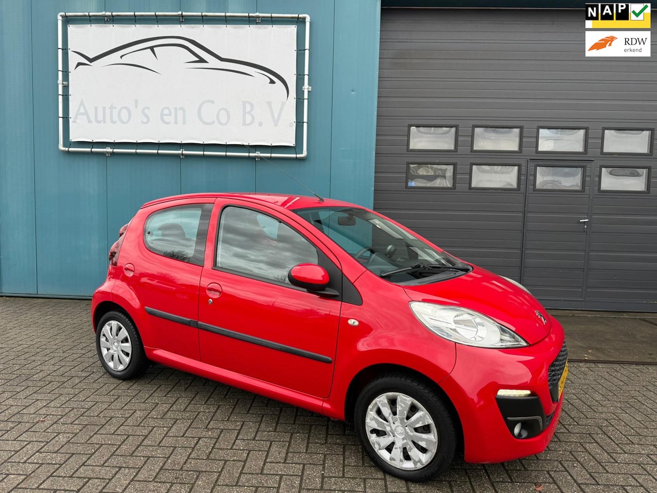 Peugeot 107 - 1.0 Active 5-deurs Facelift model Airco LED NL Auto NAP Incl nw Apk 02-2027 - AutoWereld.nl