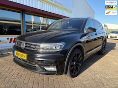 Volkswagen Tiguan - 2.0 TDI R-LINE DSG 240 PK LEDER CAMERA