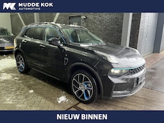 Lynk & Co 01 - 1.5 | NIEUW | Panoramadak | ACC | 360° Camera | 20 Inch