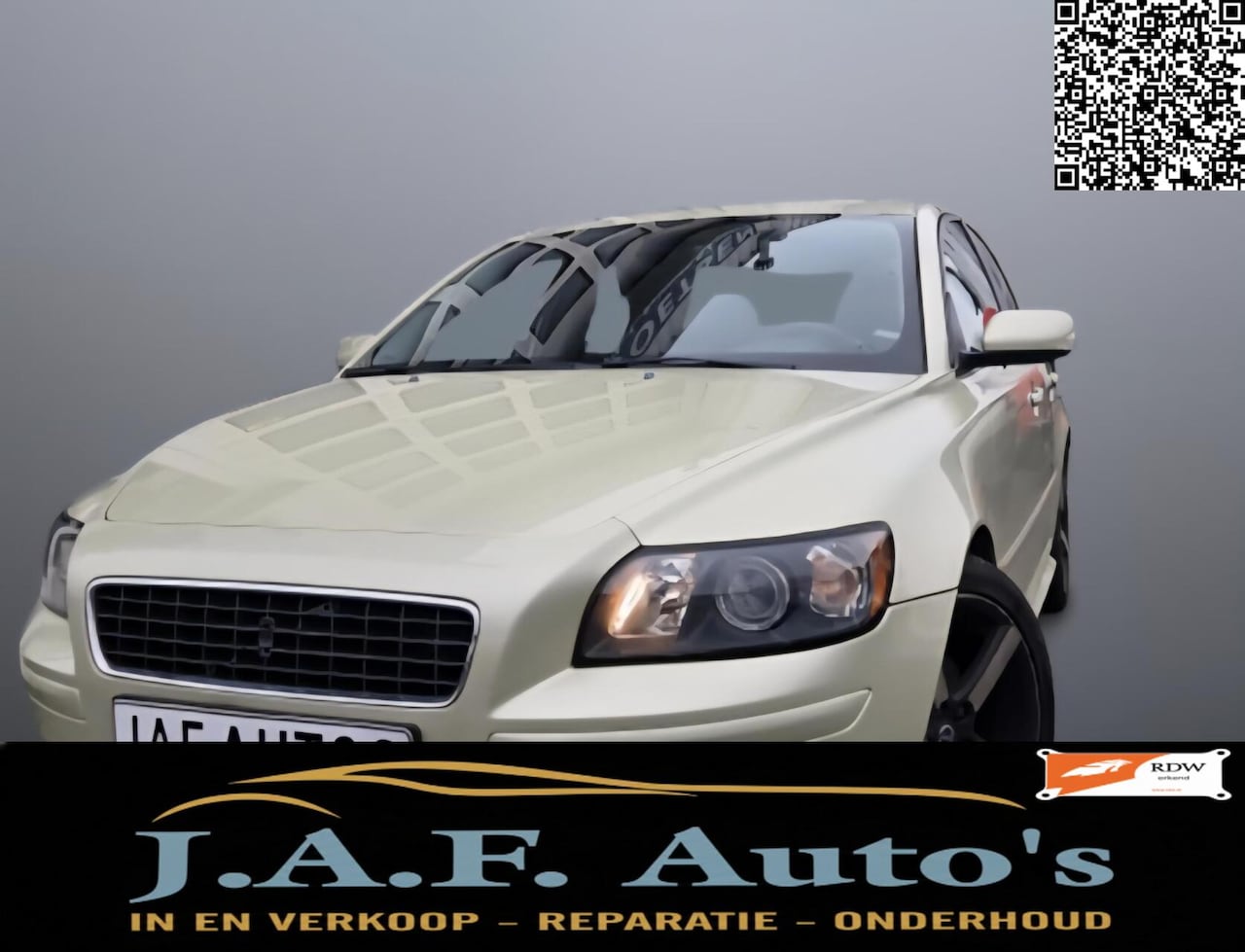 Volvo S40 - 2.4 Sportpakket Sportuitlaat Luxe Nieuwe APK! - AutoWereld.nl