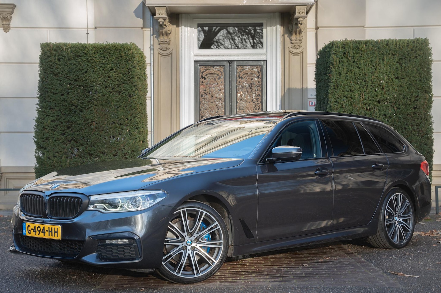 BMW 5-serie Touring - 530i High Executive Edition M-SPORT | TREKHAAK | PANO | MEMORY | ORG NL 2E EIGN - AutoWereld.nl