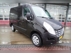 Renault Master - T28 2.3 dCi L1H1 Eco Schuifdeur links en Rechts nr.V095 | Airco | Navigatie | Trekhaak