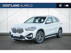 BMW X1 - sDrive20i High Executive xLine Automaat / Trekhaak / Sportstoelen / Laserlicht / Head-Up /