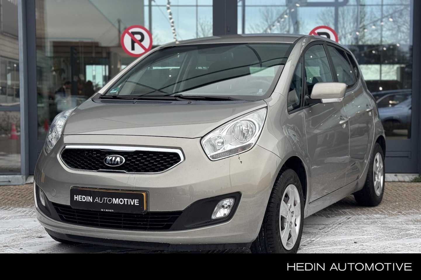 Kia Venga - 1.4 CVVT ExecutiveLine | Navigatie | Camera | Climate control | Cruise control - AutoWereld.nl