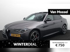 Alfa Romeo Giulia - 2.0 T GME AWD Veloce | Panoramadak | Lederen sportstoelen | Achteruitrijcamera | Navigatie