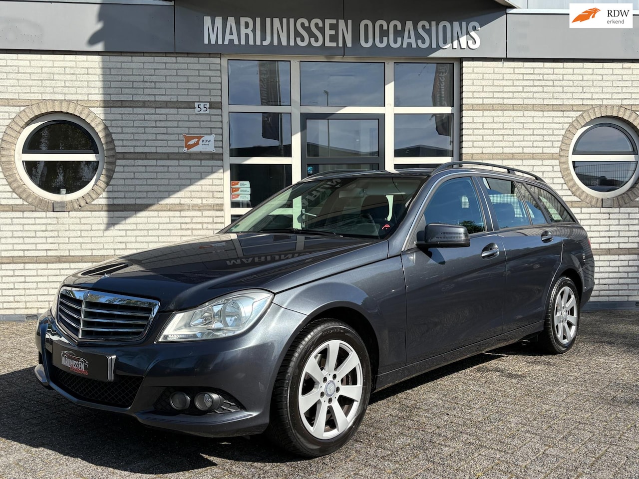 Mercedes-Benz C-klasse - 200 CGI BlueEff |Stoelvw,PDC,Trekhk| - AutoWereld.nl