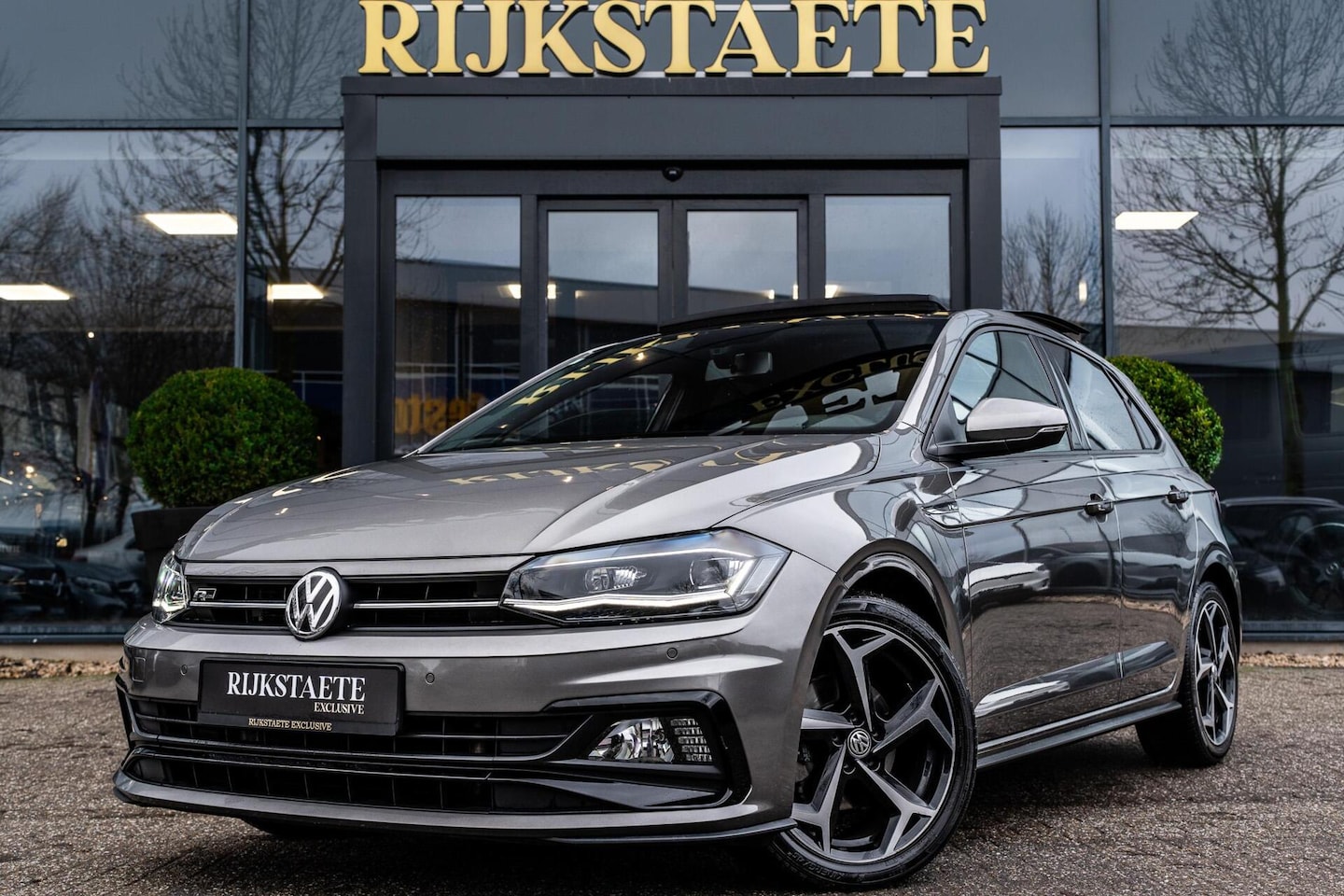 Volkswagen Polo - 1.5 TSI R-Line|PANO|ACC|CARPLAY|PDC|17'' - AutoWereld.nl