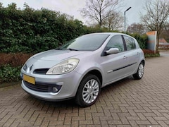 Renault Clio - 1.2-16V Special Rip Curl