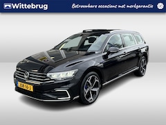 Volkswagen Passat Variant - 1.4 TSI PHEV GTE Business / AUTOMAAT/ PANO/ TREKHAAK/ APP-CONNECT/ STOELVERWARM./ KEYLESS/