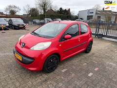 Peugeot 107 - 1.0-12V XS