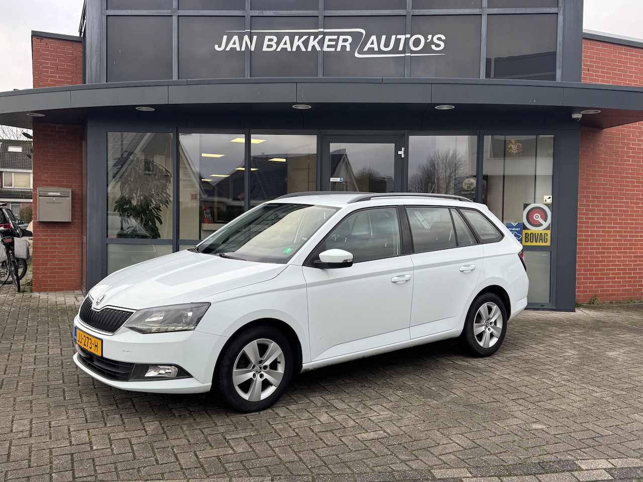 Skoda Fabia Combi - 1.4 TDI Ambition Businessline ✅ Trekhaak ✅Navi ✅ Bluetooth ✅ Export ✅ - AutoWereld.nl
