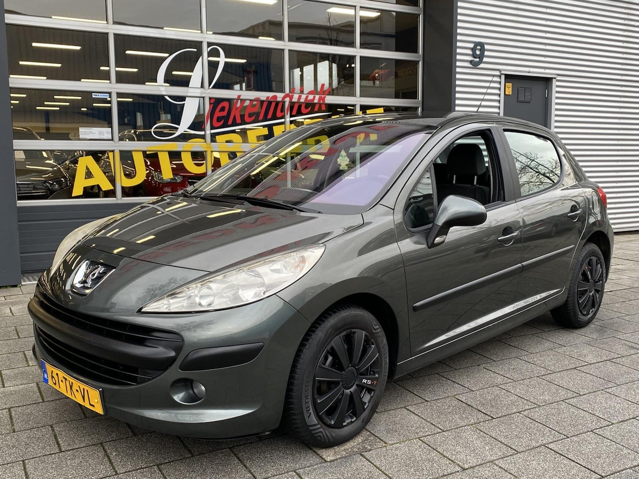 Peugeot 207 - 1.4-16V XT- 5Drs I Airco I Comfort pakket I Trekhaak I APK 10-2026 - AutoWereld.nl
