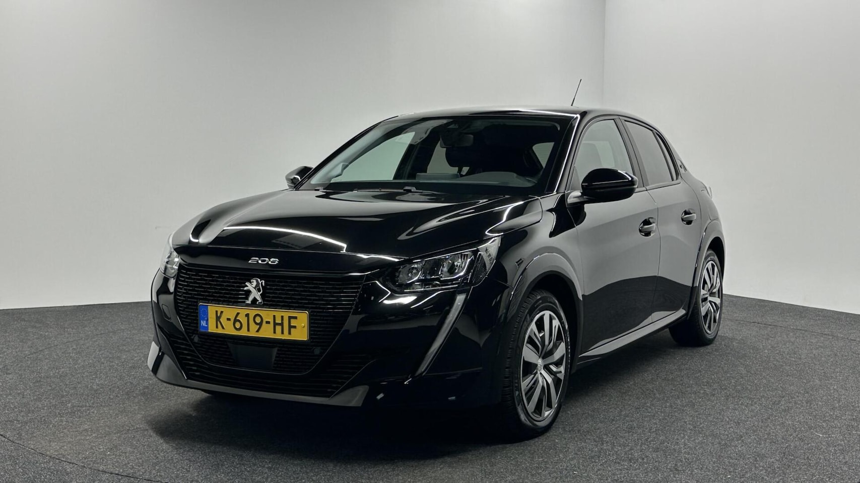 Peugeot e-208 - EV Active 50 kWh NAVI CARPLAY CRUISE. - AutoWereld.nl