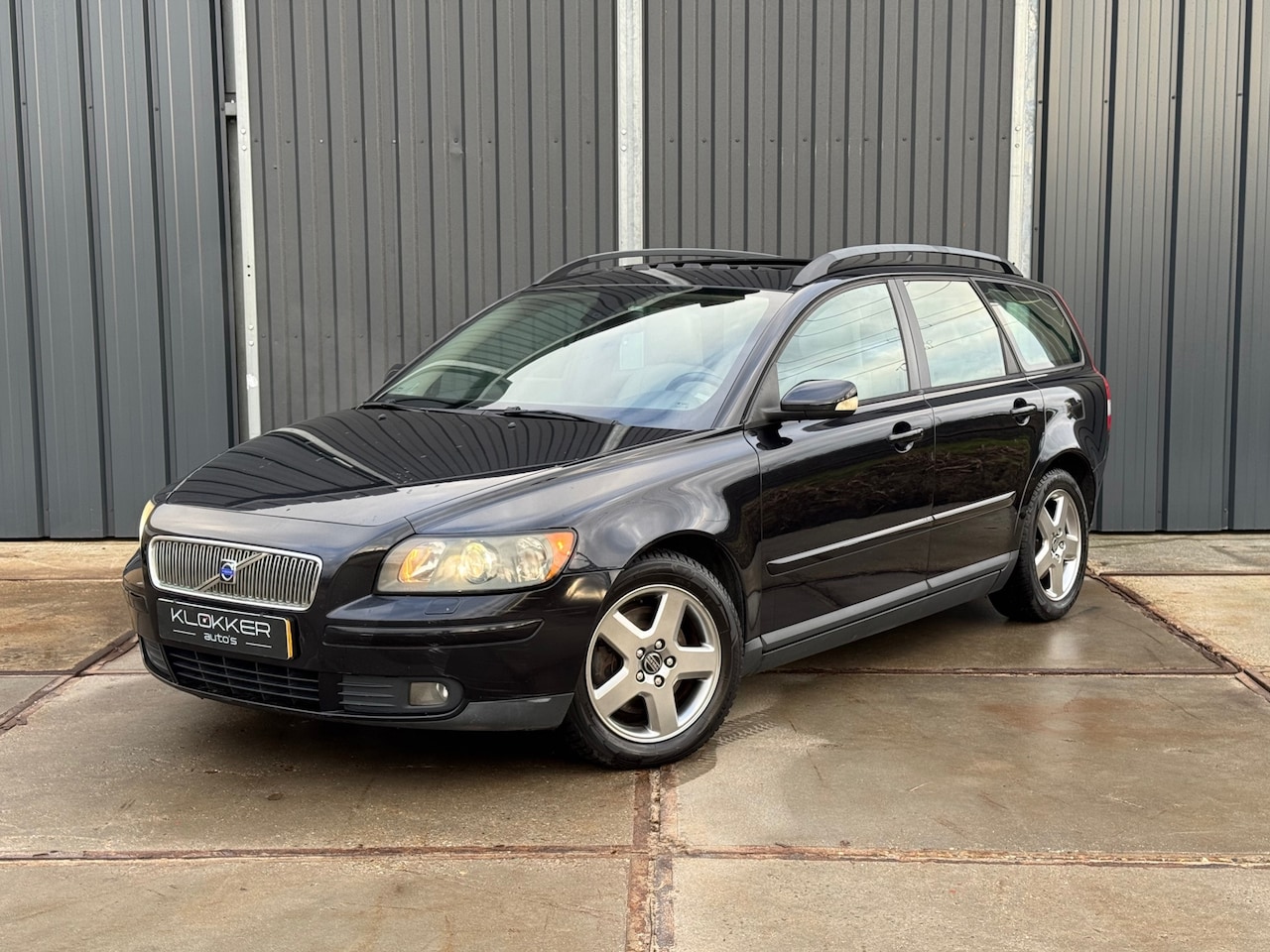 Volvo V50 - 2.4i Summum AUT.|Schuifdak|Leder|Navi|APK 01-2027 - AutoWereld.nl