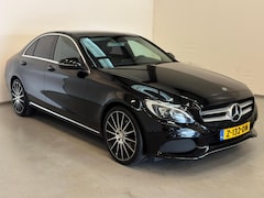 Mercedes-Benz C-klasse - 180 / Sfeerverlichting / Stoelverwarming