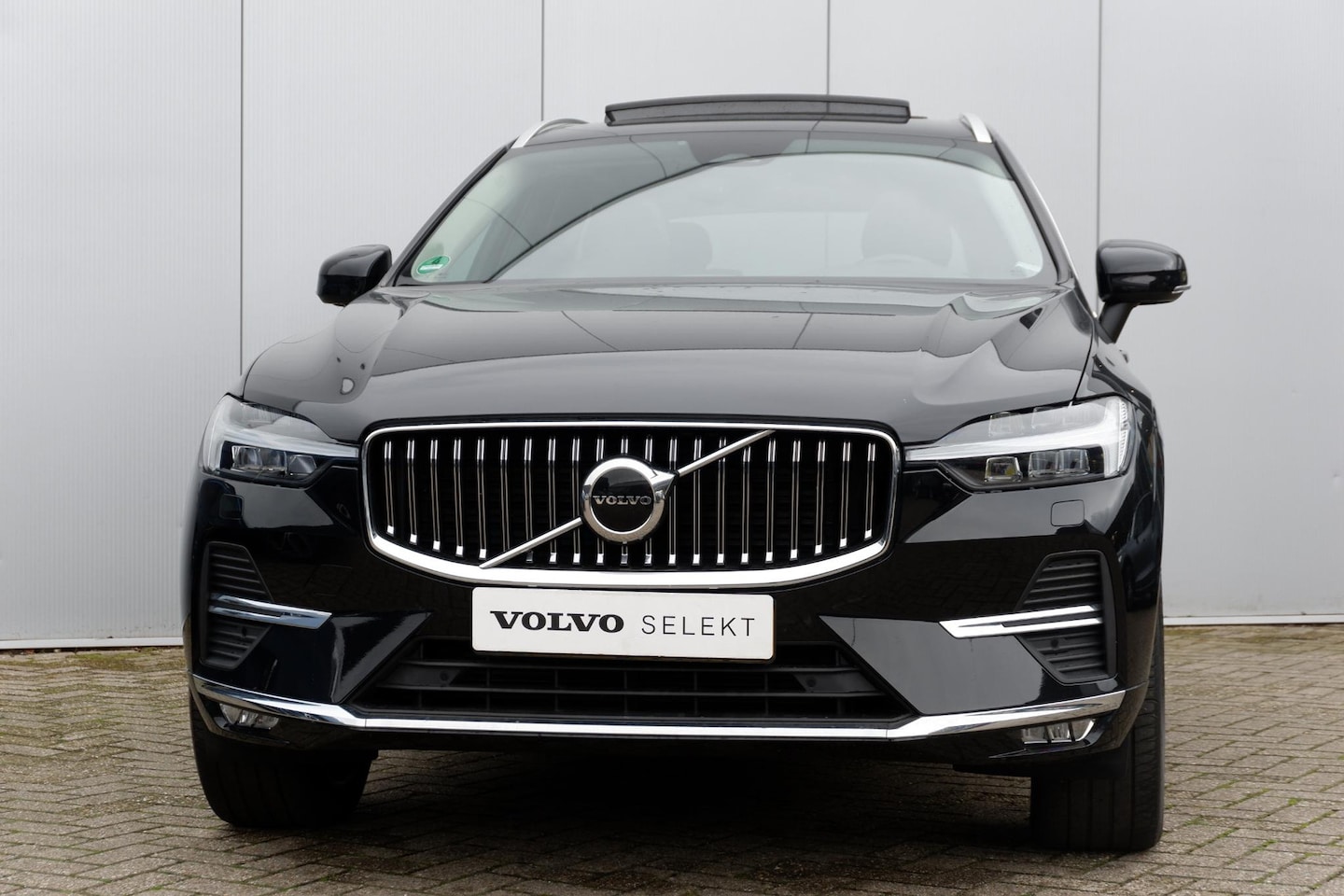 Volvo XC60 - B4 Diesel FWD Inscription | Panoramadak | Lederen bekleding | Keyless Drive | Adaptieve Cr - AutoWereld.nl