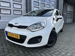 Kia Rio - 1.2 CVVT Plus Pack 5DRS Airco Rijdt Super