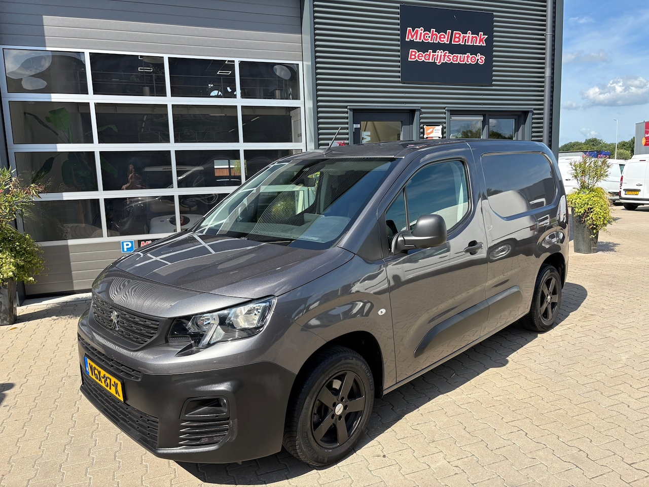 Peugeot Partner - 1.5 BlueHDI Premium Airco - AutoWereld.nl