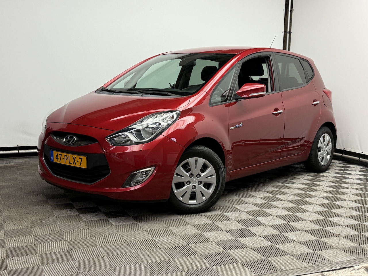 Hyundai ix20 - 1.4i i-Motion ECC LM15" PDC Trekhaak NL Auto - AutoWereld.nl