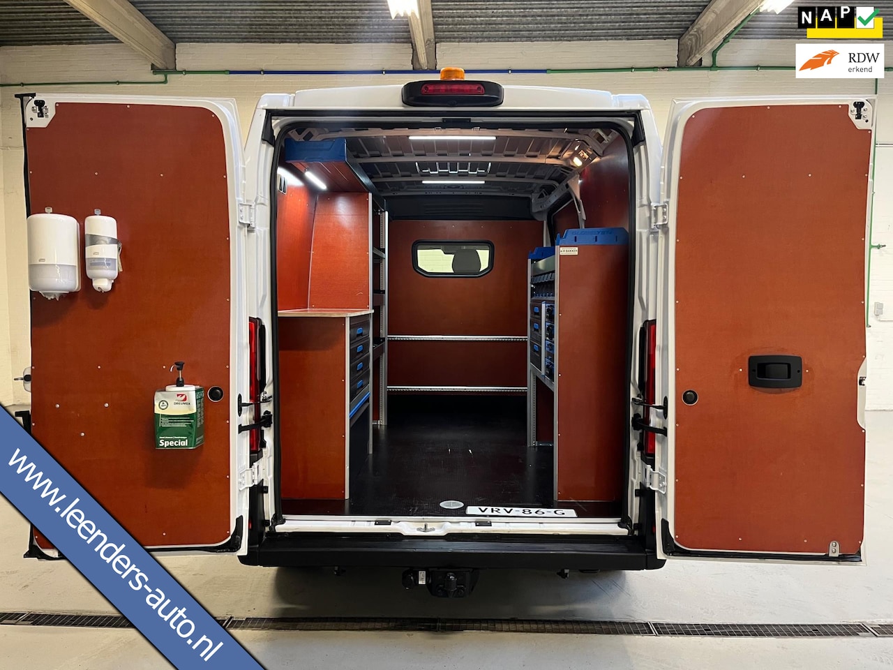 Opel Movano - Servicewagen 2.2D 140pk euro6 L2H2 Edition 3Persoons Sortimo Inrichting, Trekhaak, Nederla - AutoWereld.nl