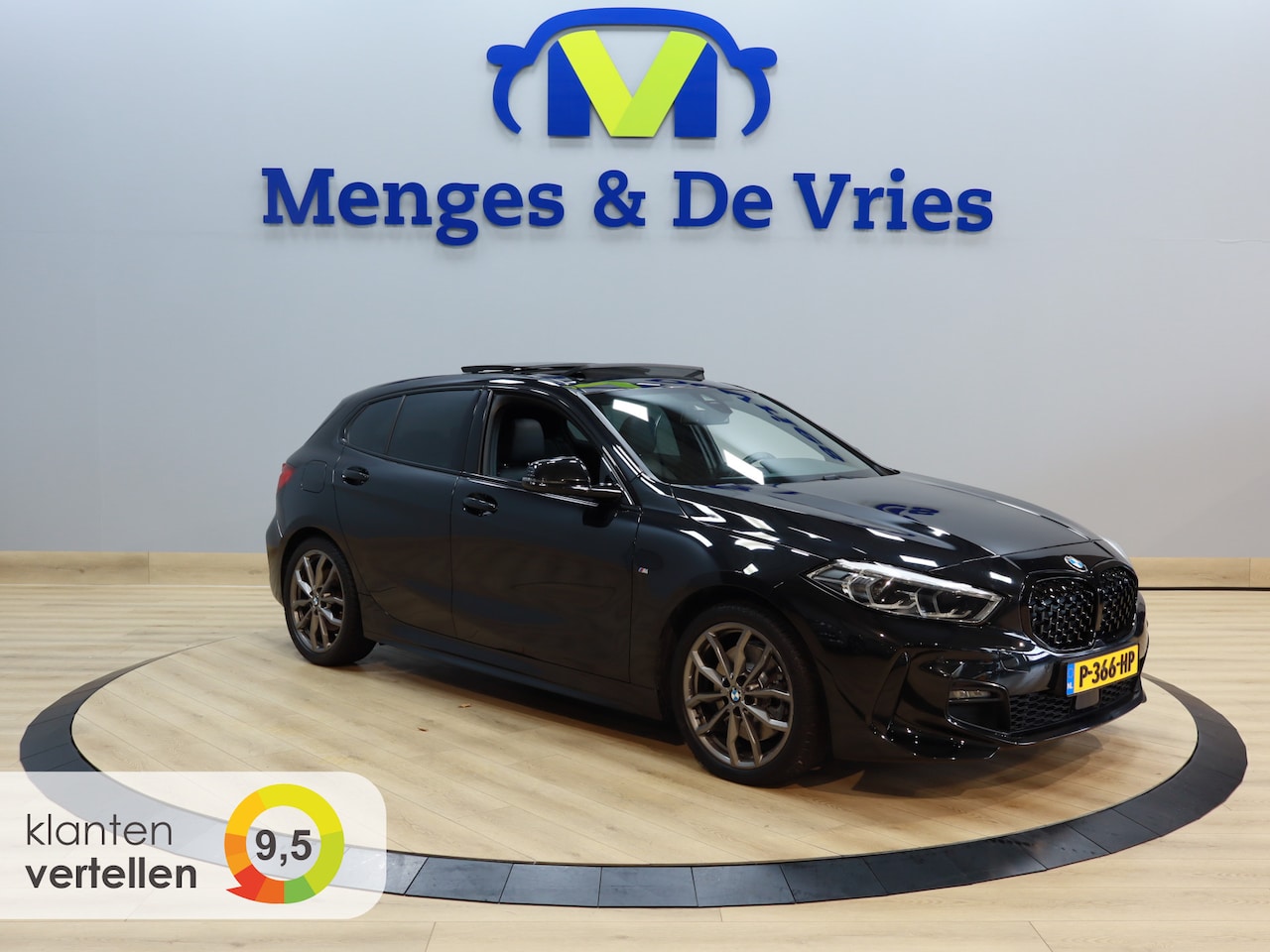 BMW 1-serie - 120i M Sport Airco ECC | Panorama | Sfeer | Cruise Control | Trekhaak | LED | Apple Carpla - AutoWereld.nl