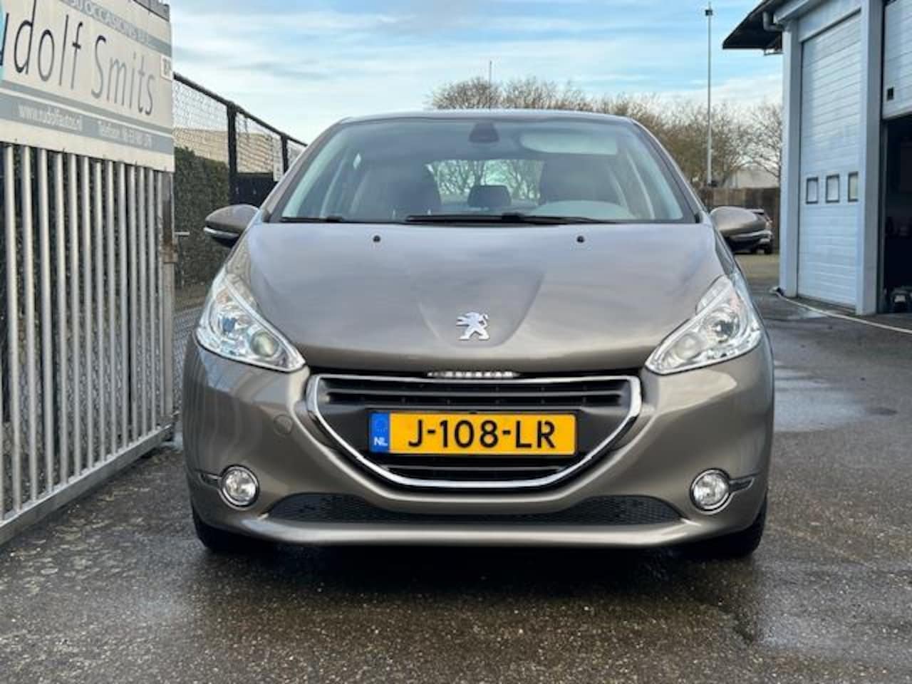 Peugeot 208 - 1.6 VTi Allure Navi - AutoWereld.nl