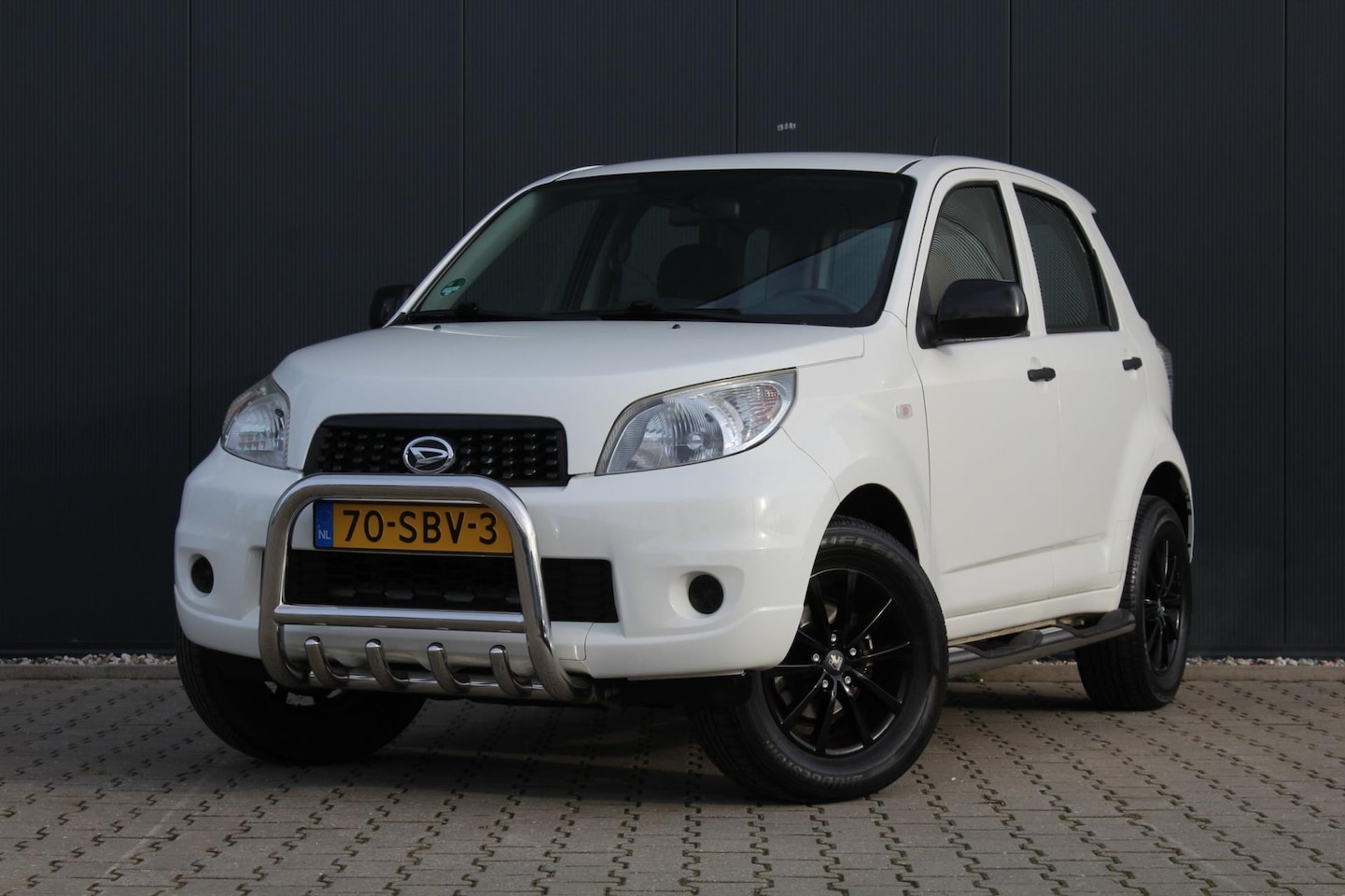 Daihatsu Terios - 1.5 2WD Tour Limited | Trekhaak | Airco | Bull / Sidebar | NAP | APK | - AutoWereld.nl