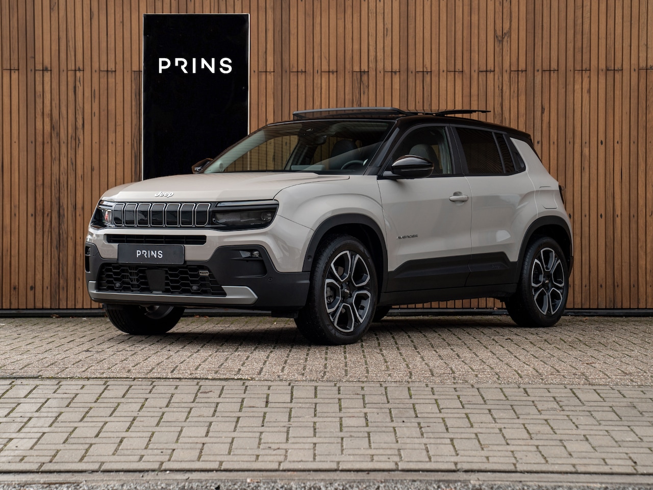 Jeep Avenger - 1.2 e-Hybrid Summit | Full option! | Pano-dak | 18 inch | Adapt. cruise | JBL - AutoWereld.nl