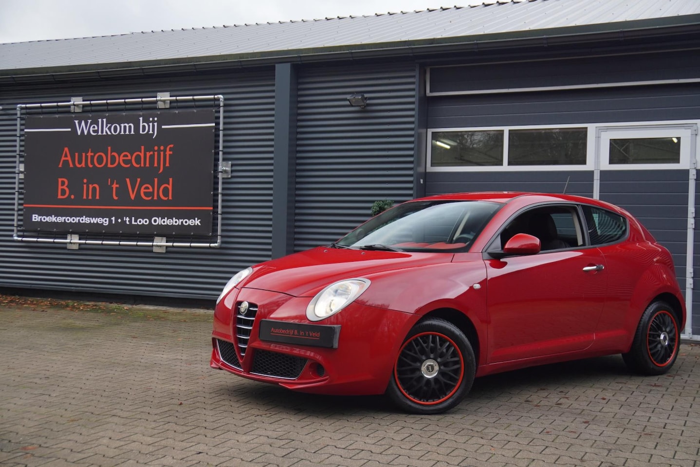 Alfa Romeo MiTo - 1.4 Distinctive APPLE CARPLAY DAB+ NAVI - AutoWereld.nl