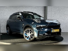 Lynk & Co 01 - 1.5 / Zwarte hemel / Pano / 360Camera / ACC