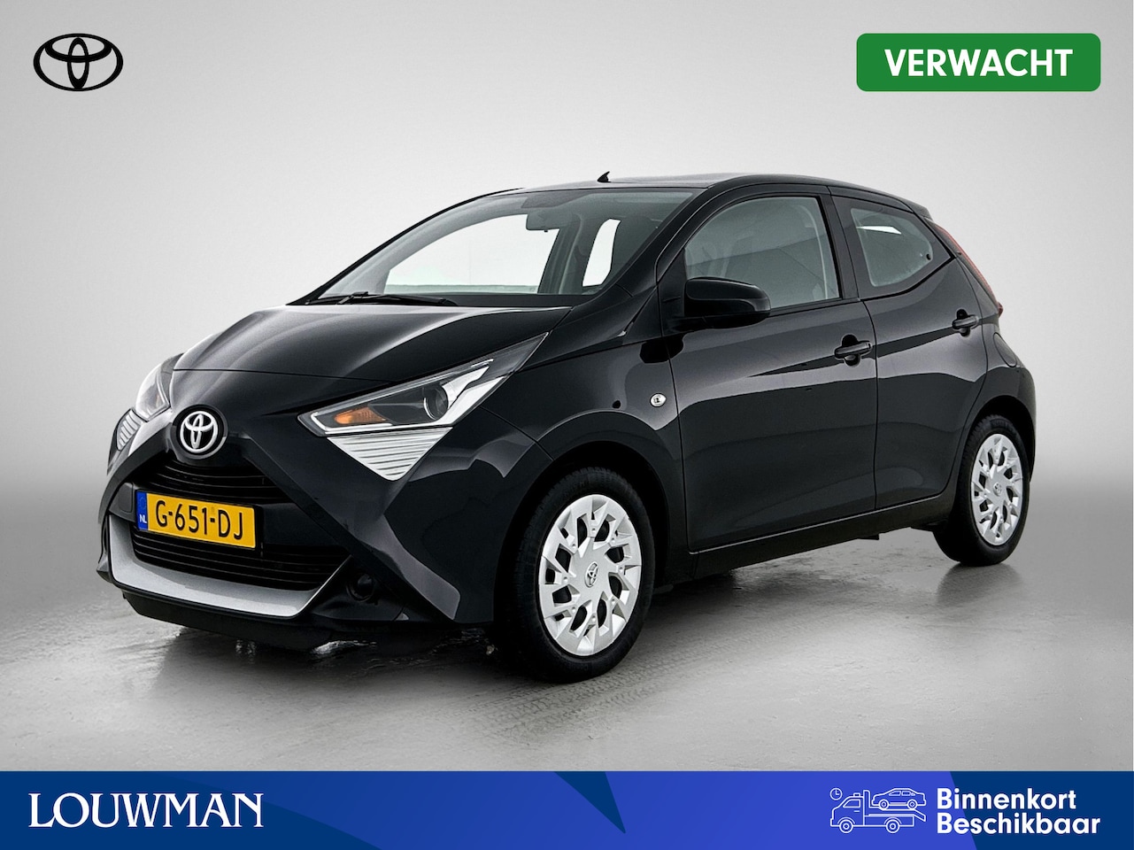 Toyota Aygo - 1.0 VVT-i x-play * Automaat | BTW Voertuig | Achteruitrijcamera | - AutoWereld.nl