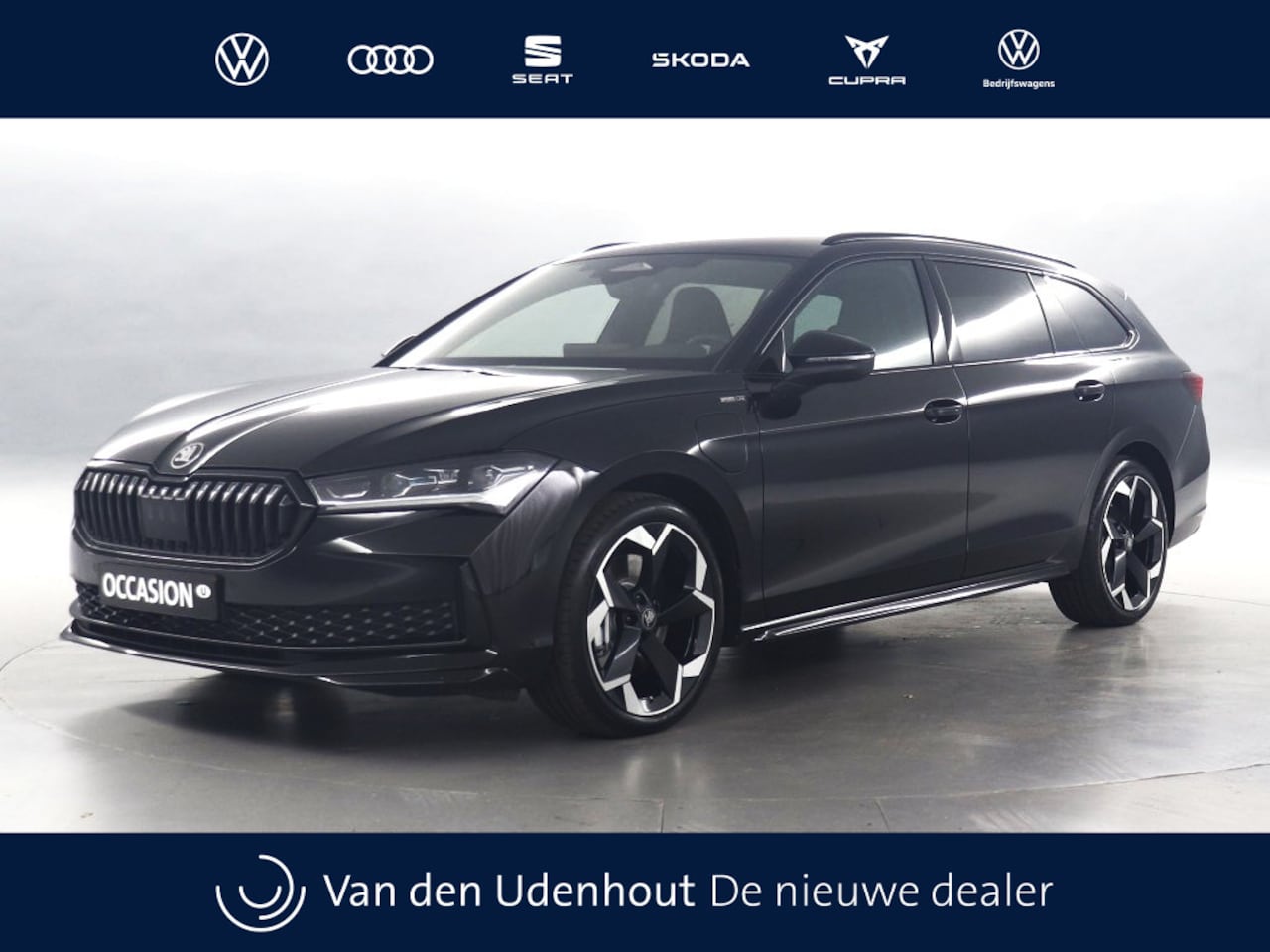 Skoda Superb Combi - 1.5 TSI eHybrid 204pk PHEV Sportline Business DSG / Navigatie / Stoel+Stuurverwarming / Ca - AutoWereld.nl